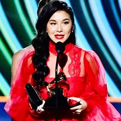 Mai Xuân Loan - nữ ca sĩ gốc Việt đầu tiên thắng Grammy danh giá