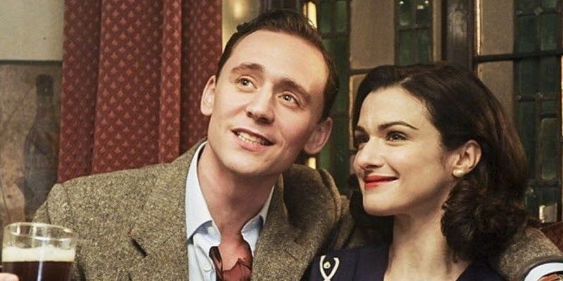 Loạt vai diễn đỉnh của Tom Hiddleston: Yêu cả Wanda lẫn Ancient One