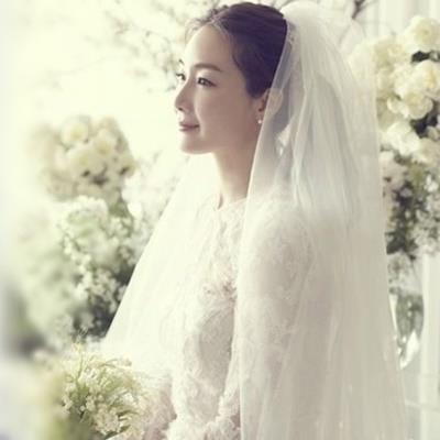 Những đám cưới bí mật của sao Hàn: Choi Ji Woo thông báo bằng thư tay