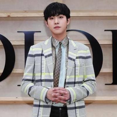 Ahn Hyo Seop gia nhập hội tổng tài "cao, phú, soái" hoàn hảo của Kbiz