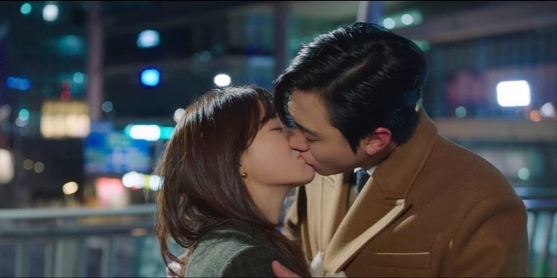 12 cảnh hôn đẹp nhất trong phim Hàn nửa đầu năm 2022