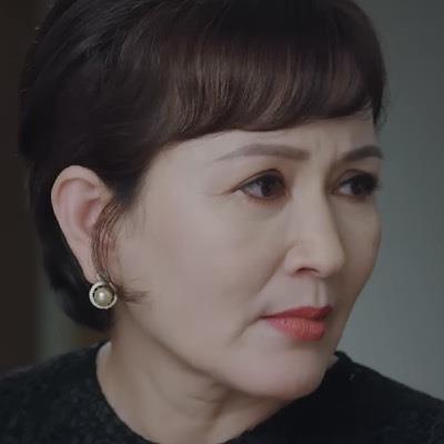 Thương Ngày Nắng Về tập 35: Bà Nhung sợ Trang lộ thân phận