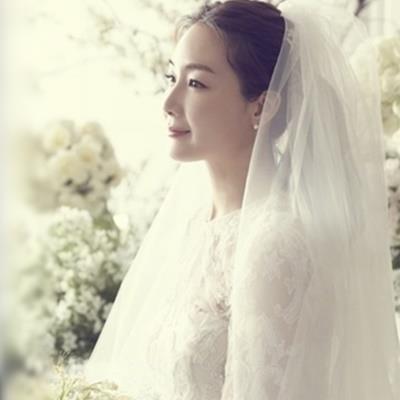 Choi Ji Woo: Tươi trẻ và hạnh phúc ở tuổi U50