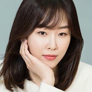 Seo Hyun Jin: Từ nữ idol vô danh thành "Thị hậu" của màn ảnh Hàn