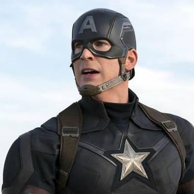 Chật vật sau khi rời MCU, Chris Evans có nên đóng lại Captain America?