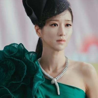 Seo Ye Ji và những nữ chính đầu tư cũng như mặc đẹp nhất phim hè 2022