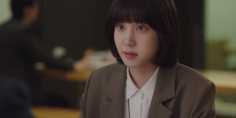 Phim Hàn 14/7: Nữ Luật Sư Kỳ Lạ Woo Young Woo tăng "đột biến" ở tập 5