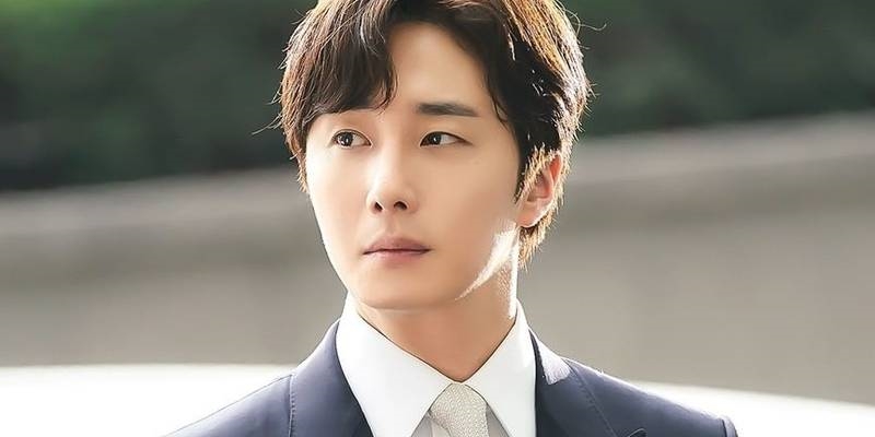 Phim Hàn 10/8: Jung Il Woo gia nhập hội tổng tài đẹp trai vạn người mê