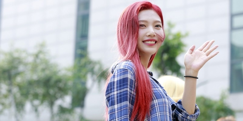 Top 5 nữ idol để tóc đỏ đẹp nhất Kpop: Visual Joy hệt như nàng tiên cá