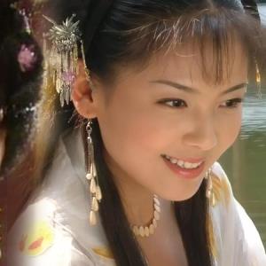 Lưu Đào, Lâm Tâm Như và mỹ nhân cổ trang Cbiz với hoa tai trân châu
