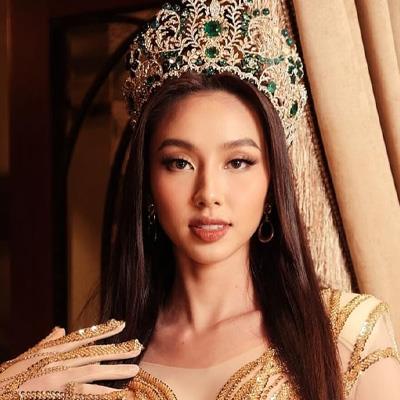 Bảo Ngọc và dàn Hoa hậu Việt đăng quang quốc tế