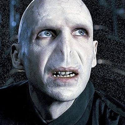 Cùng đoán tuổi chúa tể hắc ám Voldemort ở các phần Harry Potter nào