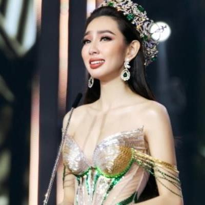 Thuỳ Tiên và màn final walk gây xúc động tại Miss Grand Vietnam 2022