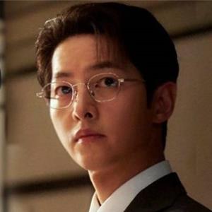 Các "cậu ấm" của màn ảnh Hàn 2022: Joong Ki xuất sắc, Hyo Seop đáng nể