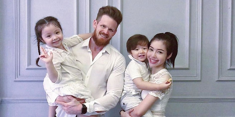 Chồng Elly Trần và các ông bố Vbiz chu cấp cho con hậu chia tay