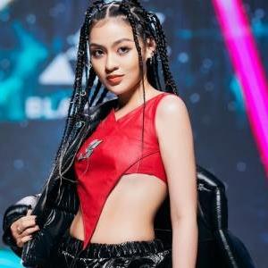 Trần Thanh Tâm, Lê Bống và các idol TikTok oanh tạc sàn runway