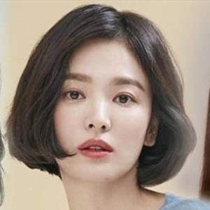 Sao Hàn cân mọi kiểu tóc: Han Hyo Joo rạng rỡ, Song Hye Kyo sang xịn