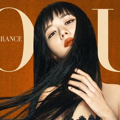 Sao Hàn có bìa solo trên VOGUE quốc tế: Jisoo hóa nàng thơ nước Pháp
