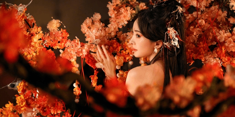 Dương Mịch và dàn mỹ nhân khoe sắc giữa vườn hoa trên phim Hoa Ngữ