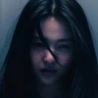 So kè hai phim kinh dị của Tae Hee và Tae Ri: Revenant hay hơn hẳn